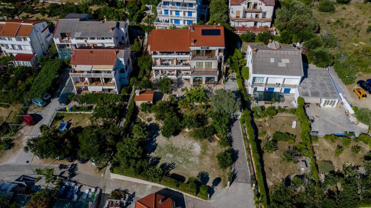 Apartments Vesela Banjol Exteriér fotografie