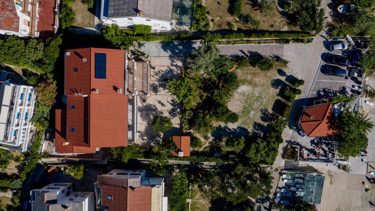 Apartments Vesela Banjol Exteriér fotografie