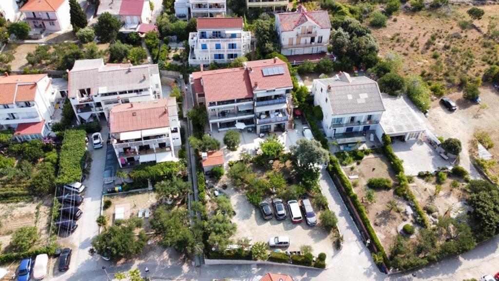 Apartments Vesela Banjol Exteriér fotografie