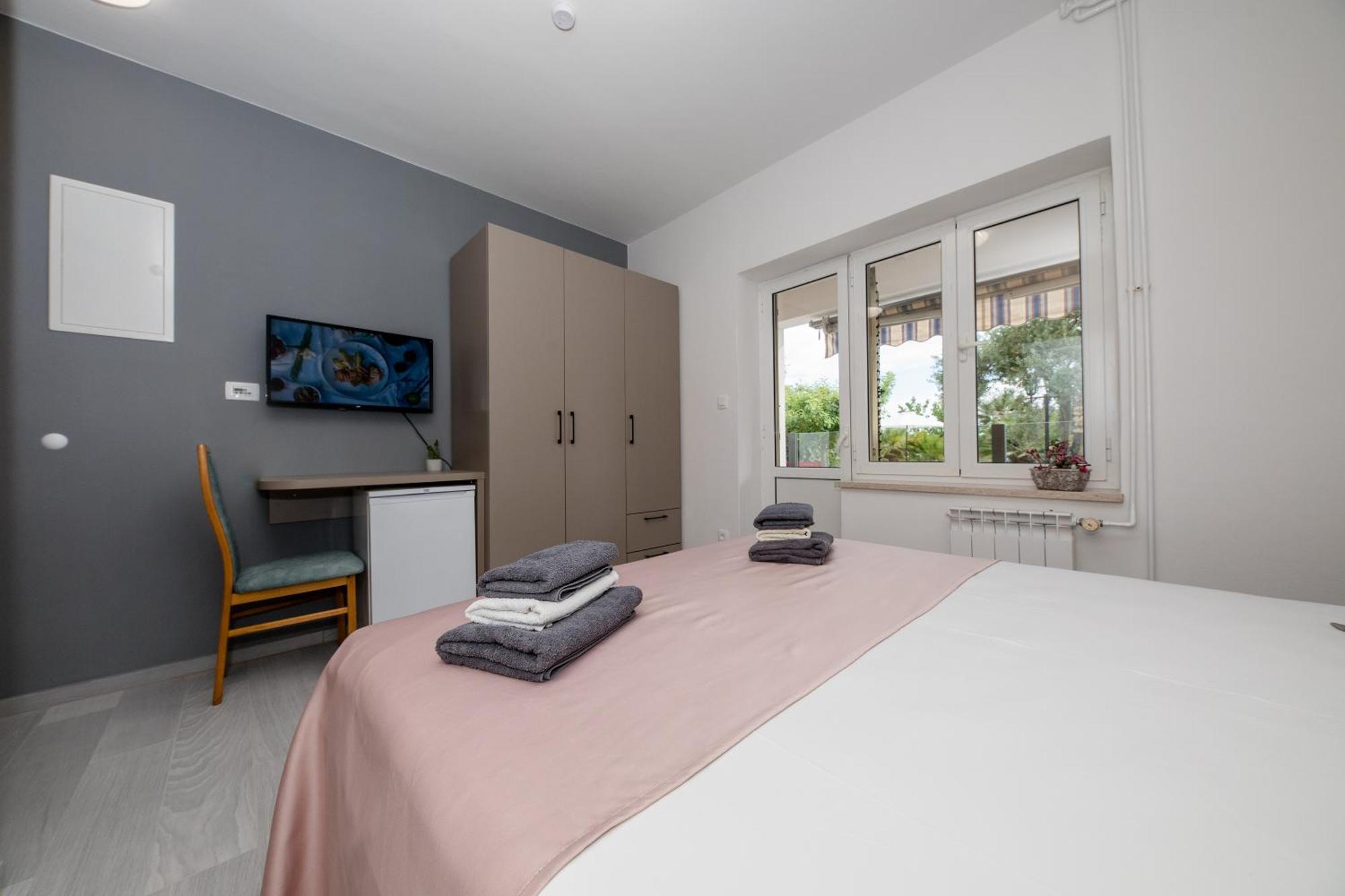 Apartments Vesela Banjol Pokoj fotografie